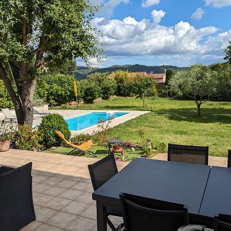 Villa Calme Avec Piscine A Greoux Eksteriør billede