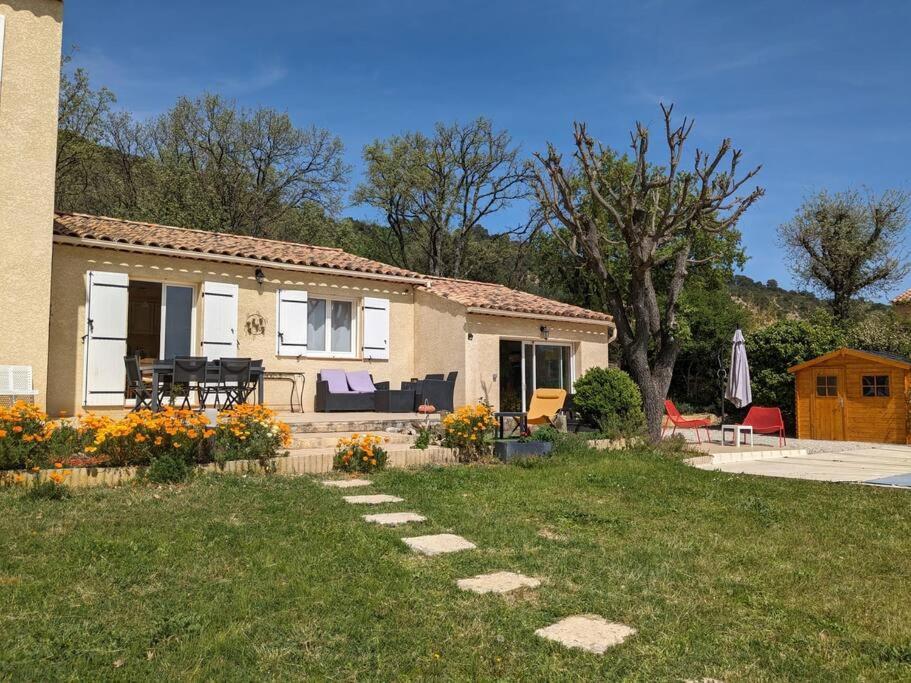 Villa Calme Avec Piscine A Greoux Eksteriør billede