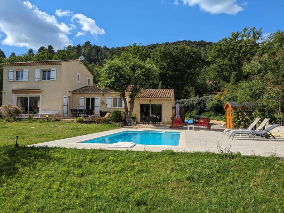 Villa Calme Avec Piscine A Greoux Eksteriør billede